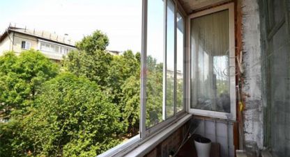 Продам квартиру 2-х комнатную с общей площадью 48м2, 3/5 эт., на улице Луговая, г. Юрьев-Польский, Владимирская обл., Россия, агентство Сервис по недвижимости ИМЛС. Фотография №1