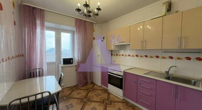 Продам квартиру 1 комнатную с общей площадью 50м2, 12/16 эт., на улице Балтийская, Индустриальный район, г. Барнаул, Алтайский край, Россия, агентство АН Династия 24. Фотография №1