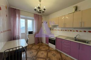 Продам квартиру 1 комнатную с общей площадью 50м2, 12/16 эт., на улице Балтийская, Индустриальный район, г. Барнаул, Алтайский край, Россия, агентство АН Династия 24