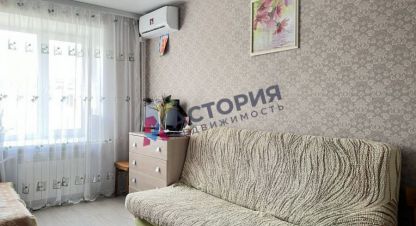 Продам квартиру 3-х комнатную с общей площадью 58.2м2, 4/5 эт., на улице Тульская, 2-й микро район, г. Алексин, Тульская обл., Россия, агентство АН Астория. Фотография №1