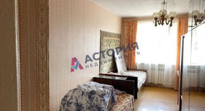 Продам квартиру 2-х комнатную с общей площадью 44.2м2, 4/5 эт., на улице Емельянова ул, Щекинский район, г. Щёкино, Тульская обл., Россия, агентство АН Астория. Фотография №1