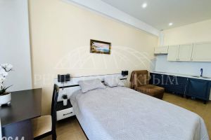 Продам квартиру 1 комнатную с общей площадью 32.5м2, 3/10 эт., на улице Качинское шоссе, г. Орловка, Крым авт. респ., Россия, агентство ООО Ренессанс Крым
