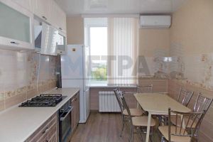 Сдам квартиру 2-х комнатную с общей площадью 57м2, 5/7 эт., на улице Ленина пр-кт, Центральный район район, г. Челябинск, Челябинская обл., Россия, агентство 74 метра