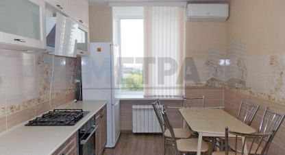 Сдам квартиру 2-х комнатную с общей площадью 57м2, 5/7 эт., на улице Ленина пр-кт, Центральный район район, г. Челябинск, Челябинская обл., Россия, агентство 74 метра. Фотография №1