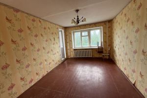 Продам квартиру 2-х комнатную с общей площадью 47.8м2, 2/5 эт., на улице Заводская, г. Просвет с, Курганская обл., Россия, агентство Домовой45
