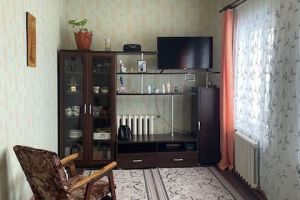 Продам квартиру 2-х комнатную с общей площадью 40.6м2, 1/1 эт., на улице Школьная, г. Колесниково с, Курганская обл., Россия, агентство Домовой45