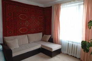 Продам квартиру 2-х комнатную с общей площадью 45.2м2, 2/2 эт., на улице Орлова, Швейная фирма район, г. Курган, Курганская обл., Россия, агентство Домовой45