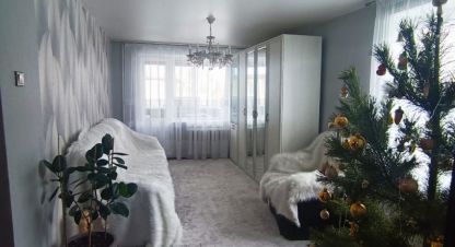 Продам квартиру 3-х комнатную с общей площадью 60м2, 1/5 эт., на улице К маркса, Швейная фирма район, г. Курган, Курганская обл., Россия, агентство Домовой45. Фотография №1