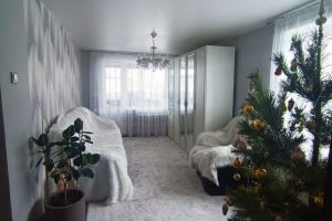 Продам квартиру 3-х комнатную с общей площадью 60м2, 1/5 эт., на улице К маркса, Швейная фирма район, г. Курган, Курганская обл., Россия, агентство Домовой45