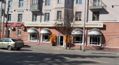 Продам квартиру 2-х комнатную с общей площадью 65.3м2, 4/4 эт., на улице Гоголя, Центральный район, г. Курган, Курганская обл., Россия, агентство Домовой45. Фотография №1