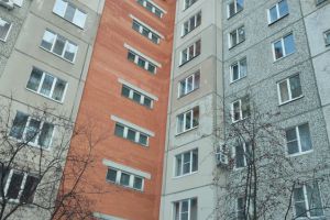 Продам квартиру 3-х комнатную с общей площадью 62.1м2, 8/10 эт., на улице Куйбышева, Швейная фирма район, г. Курган, Курганская обл., Россия, агентство Домовой45