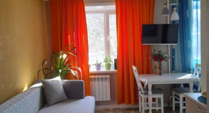 Продам квартиру 2-х комнатную с общей площадью 58.5м2, 2/5 эт., на улице Коли Мяготина, Центральный район, г. Курган, Курганская обл., Россия, агентство Домовой45. Фотография №1