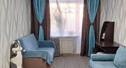 Продам квартиру 2-х комнатную с общей площадью 42.5м2, 2/4 эт., на улице Кирова, г. Варгаши п, Курганская обл., Россия, агентство Домовой45. Фотография №1