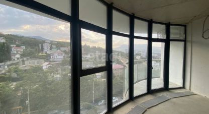 Купить 1 комнатную квартиру на улице Западная г. Алушта . Фотография №4