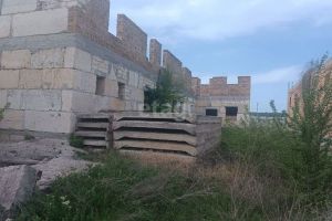 Продам земельный участок, на улице Бирлик, г. Белогорск (белогорский), Крым авт. респ., Россия, агентство Этажи Симферополь
