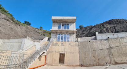 Продам дом с общей площадью 135.5м2, г. Семидворье, Крым авт. респ., Россия, агентство Этажи Симферополь. Фотография №1