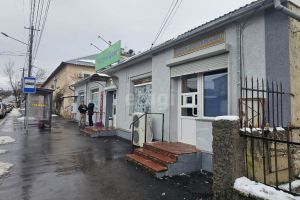 Продам торговое помещение с общей площадью 180м2, на улице 51 армии, г. Симферополь , Крым авт. респ., Россия, агентство Этажи Симферополь