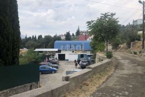 Продам офисное помещение с общей площадью 135м2, на улице Снежковой, г. Алушта , Крым авт. респ., Россия, агентство Этажи Симферополь