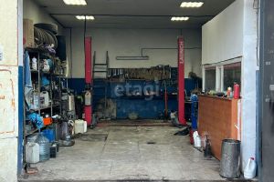 Сдам производственно-складское помещение с общей площадью 107м2, на улице Маяковского, г. Симферополь , Крым авт. респ., Россия, агентство Этажи Симферополь