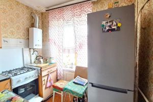 Продам квартиру 2-х комнатную с общей площадью 46м2, 5/5 эт., на улице Кузьмина, г. Павловский Посад, Московская обл., Россия, агентство JCat