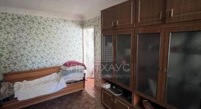 Продам квартиру 2-х комнатную с общей площадью 41.1м2, 4/4 эт., на улице Микро ул, г. Гусь-Хрустальный, Владимирская обл., Россия, агентство АН ПентХаус. Фотография №1