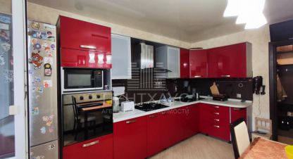 Продам квартиру 3-х комнатную с общей площадью 74.3м2, 2/9 эт., на улице Верхняя Дуброва, г. Владимир, Владимирская обл., Россия, агентство АН ПентХаус. Фотография №1