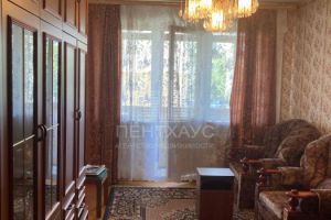 Продам квартиру 2-х комнатную с общей площадью 44.6м2, 2/5 эт., на улице Лакина, г. Владимир, Владимирская обл., Россия, агентство АН ПентХаус