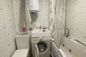 Продам квартиру 1 комнатную с общей площадью 36м2, 4/5 эт., на улице Льва толстого, г. Севастополь, Крым авт. респ., Россия, агентство Среда