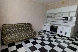 Продам квартиру 1 комнатную с общей площадью 46.4м2, 8/17 эт., на улице Геннадия донковцева, г. Оренбург, Оренбургская обл., Россия, агентство Бюро недвижимости Быстровой
