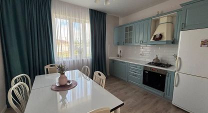 Продам дом 3-х комнатный с общей площадью 105м2, на улице Маршала тухачевского, г. Ивановка, Оренбургская обл., Россия, агентство Бюро недвижимости Быстровой. Фотография №1