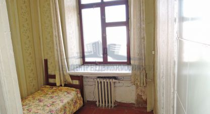 Продам квартиру 2-х комнатную с общей площадью 28.5м2, 4/4 эт., на улице Кирова ул, г. Павловский Посад, Московская обл., Россия, агентство Агентство «Центр недвижимости». Фотография №1