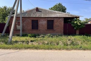 Продам дом 3-х комнатный с общей площадью 72м2, на улице Садовая ул, г. Смоленская ст-ца, Краснодарский край, Россия, агентство Мореон Инвест