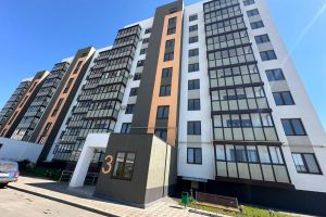 Продам квартиру 2-х комнатную с общей площадью 57.9м2, 3/9 эт., на улице Им 60-летия влксм, г. Евпатория, Крым авт. респ., Россия, агентство JCat