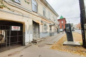 Продам квартиру 2-х комнатную с общей площадью 56.6м2, 1/2 эт., на улице Московская, Волжский район, г. Саратов, Саратовская обл., Россия, агентство АН Империя