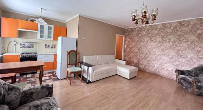 Продам квартиру 2-х комнатную с общей площадью 43м2, 5/5 эт., на улице Солнечная, г. Рыбинск, Ярославская обл., Россия, агентство Ваш Вариант. Фотография №1