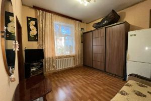 Продам квартиру 2-х комнатную с общей площадью 34.3м2, 1/3 эт., на улице Маврицкого, г. Оренбург, Оренбургская обл., Россия, агентство Бюро недвижимости Быстровой