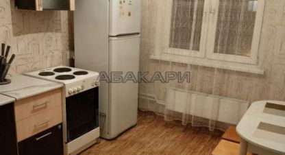 Сдам квартиру 1 комнатную с общей площадью 32м2, 4/5 эт., на улице Маяковского, Кировский район, г. Красноярск, Красноярский край, Россия, агентство АБАКАРИ-Недвижимость. Фотография №1