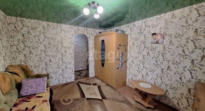 Продам квартиру 2-х комнатную с общей площадью 47.8м2, 2/2 эт., на улице Лобозова, г. Саки , Крым авт. респ., Россия, агентство ООО  Этажи Саки. Фотография №1