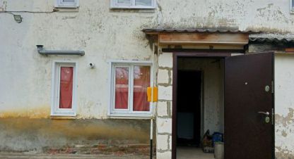 Продам квартиру 3-х комнатную с общей площадью 50.9м2, 1/2 эт., на улице Калининская, г. Мичуринск, Тамбовская обл., Россия, агентство Альфа. Фотография №1