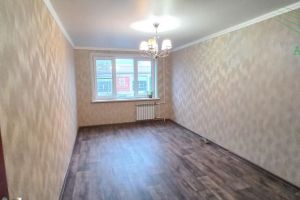 Продам квартиру 2-х комнатную с общей площадью 47.4м2, 4/5 эт., на улице 8 Марта, г. Липецк, Липецкая обл., Россия, агентство Альфа
