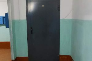 Продам квартиру 5-ти комнатную с общей площадью 66.7м2, 1/5 эт., на улице Юбилейная, г. Покского типа изъяю, Коми респ., Россия, агентство JCat