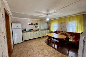 Продам дом 3-х комнатный с общей площадью 60м2, на улице 1-я дорожная, г. Астрахань, Астраханская обл., Россия, агентство АН Доверие