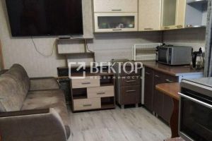 Продам квартиру 1 комнатную с общей площадью 36м2, 1/4 эт., на улице Ивана шатрова, г. Шарья, Костромская обл., Россия, агентство Вектор