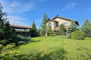 Продам дом 6-ти комнатный с общей площадью 320м2, на улице Озерная, г. Куриловка , Днепропетровская обл., Украина, агентство Aspo.biz