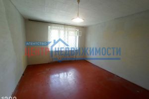 Продам квартиру 1 комнатную с общей площадью 34.1м2, 2/5 эт., на улице Ленина, г. Темрюк, Краснодарский край, Россия, агентство Центр-Недвижимости