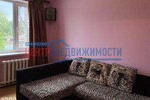 Продам квартиру 2-х комнатную с общей площадью 49.6м2, 2/2 эт., на улице Строителей, г. Темрюк, Краснодарский край, Россия, агентство Центр-Недвижимости