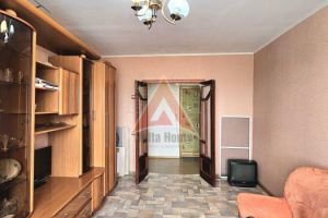 Продам квартиру 2-х комнатную с общей площадью 53м2, 5/9 эт., на улице Кубанская, г. Астрахань, Астраханская обл., Россия, агентство Delta Home