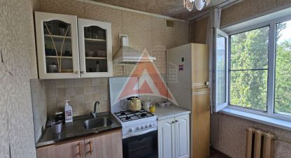 Продам квартиру 1 комнатную с общей площадью 32м2, 4/5 эт., на улице 28-й армии, г. Астрахань, Астраханская обл., Россия, агентство Delta Home. Фотография №1