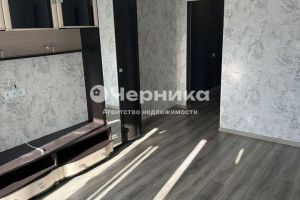 Продам квартиру 3-х комнатную с общей площадью 52м2, 4/5 эт., на улице Молодежная, г. Новочеркасск, Ростовская обл., Россия, агентство АН Черника