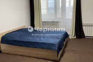 Продам квартиру 1 комнатную с общей площадью 35м2, 4/5 эт., на улице Гвардейская, г. Новочеркасск, Ростовская обл., Россия, агентство АН Черника
